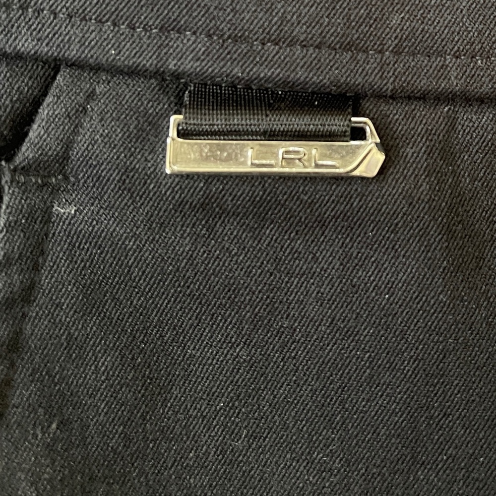 EUC! L-RL Lauren Active Women's Pull-on Black Bermuda Stretch Shorts Size 12 - Picture 5 of 8